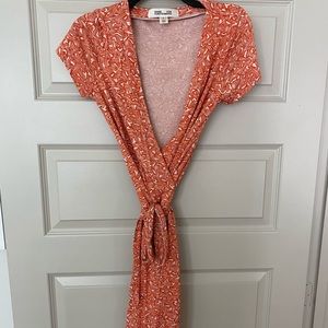 Diane von Furstenberg wrap dress size 6